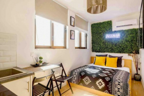 Downtown 22sqm Green Nest King-Size Bed